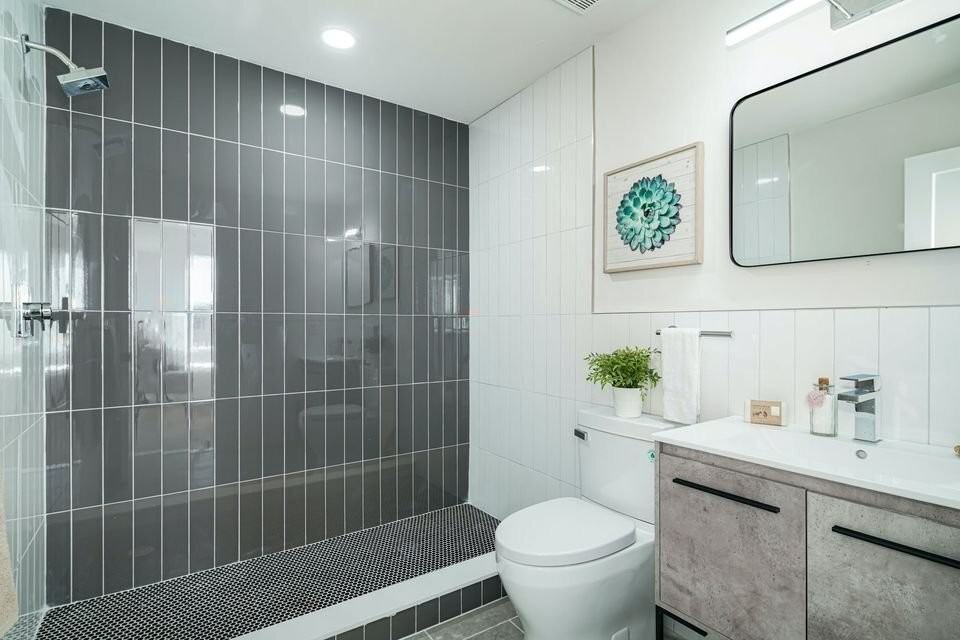 3347 Gaul Street - Photo 3 of 8