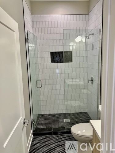 2901 North Milwaukee Avenue - Photo 2 of 6