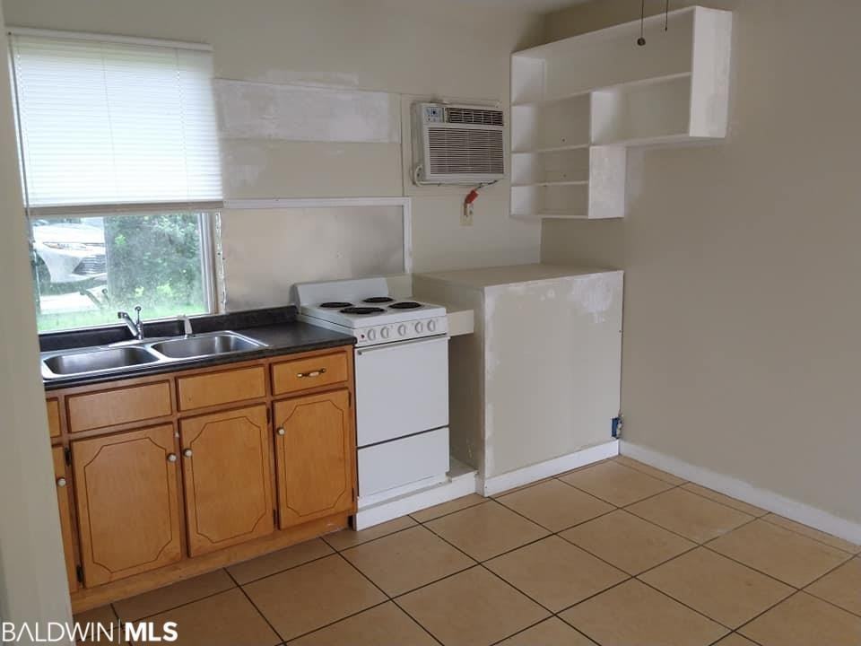 1616 1/2 N Cedar St #1616-1-2 - Photo 6 of 10