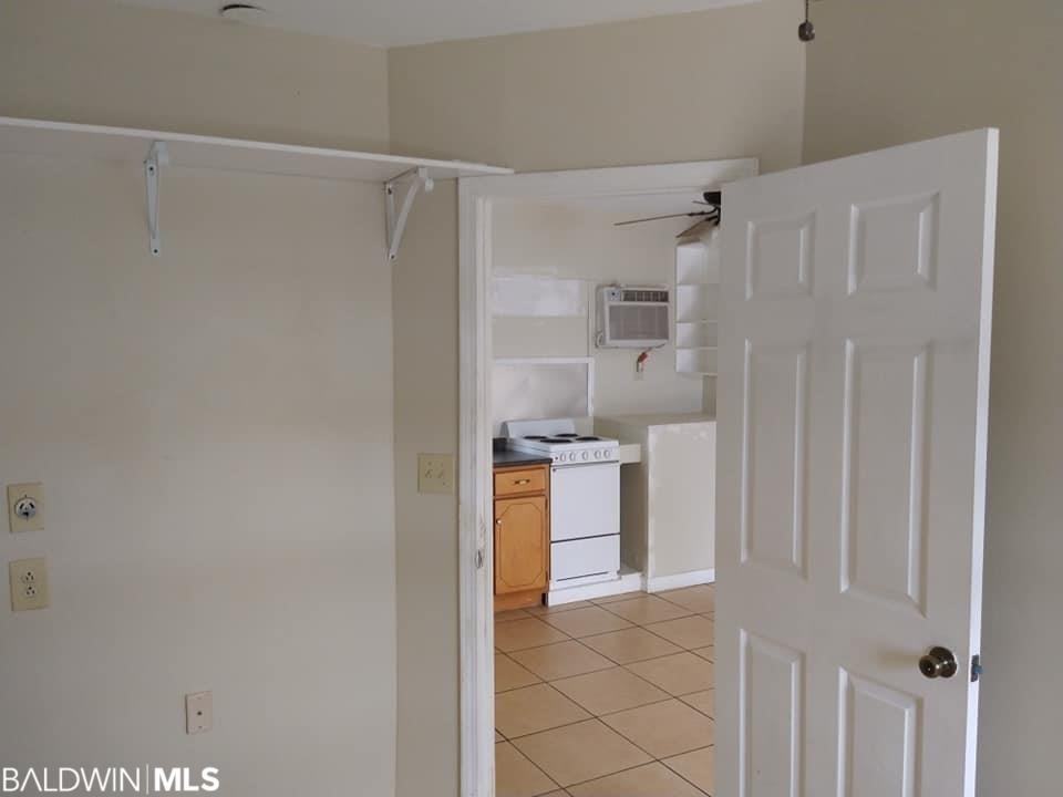 1616 1/2 N Cedar St #1616-1-2 - Photo 7 of 10
