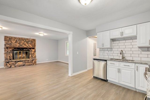 176 Plainview Dr - Photo 4 of 10