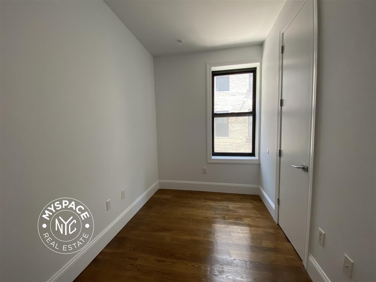 1635 Putnam Ave #2E - Photo 3 of 11
