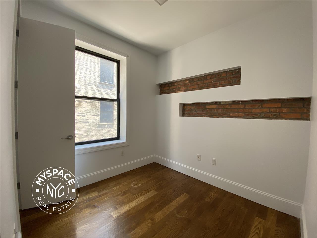 1635 Putnam Ave #2E - Photo 5 of 11