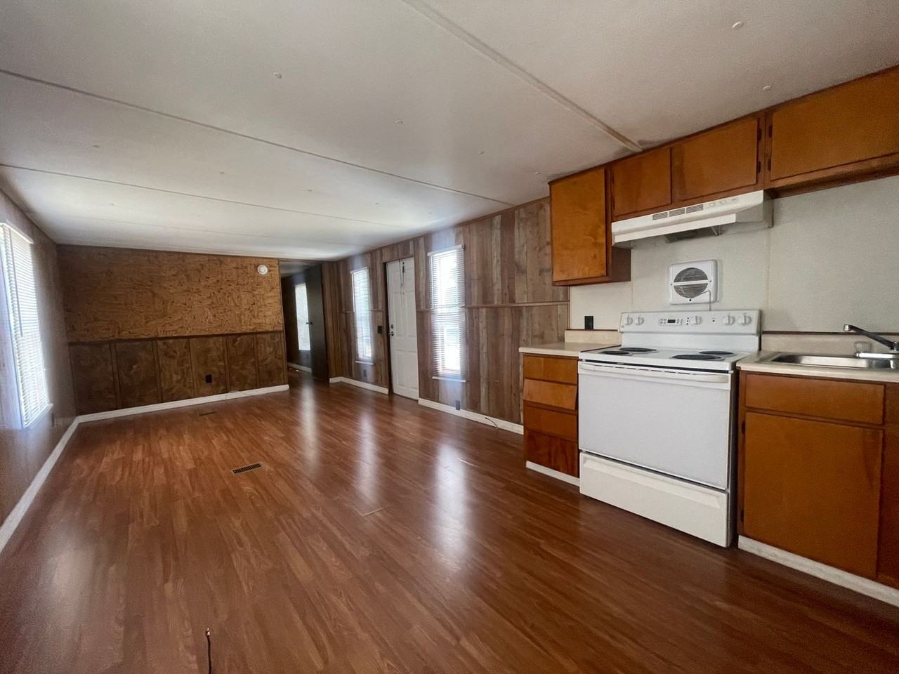 12616 Orange Lake Dr - Photo 5 of 8