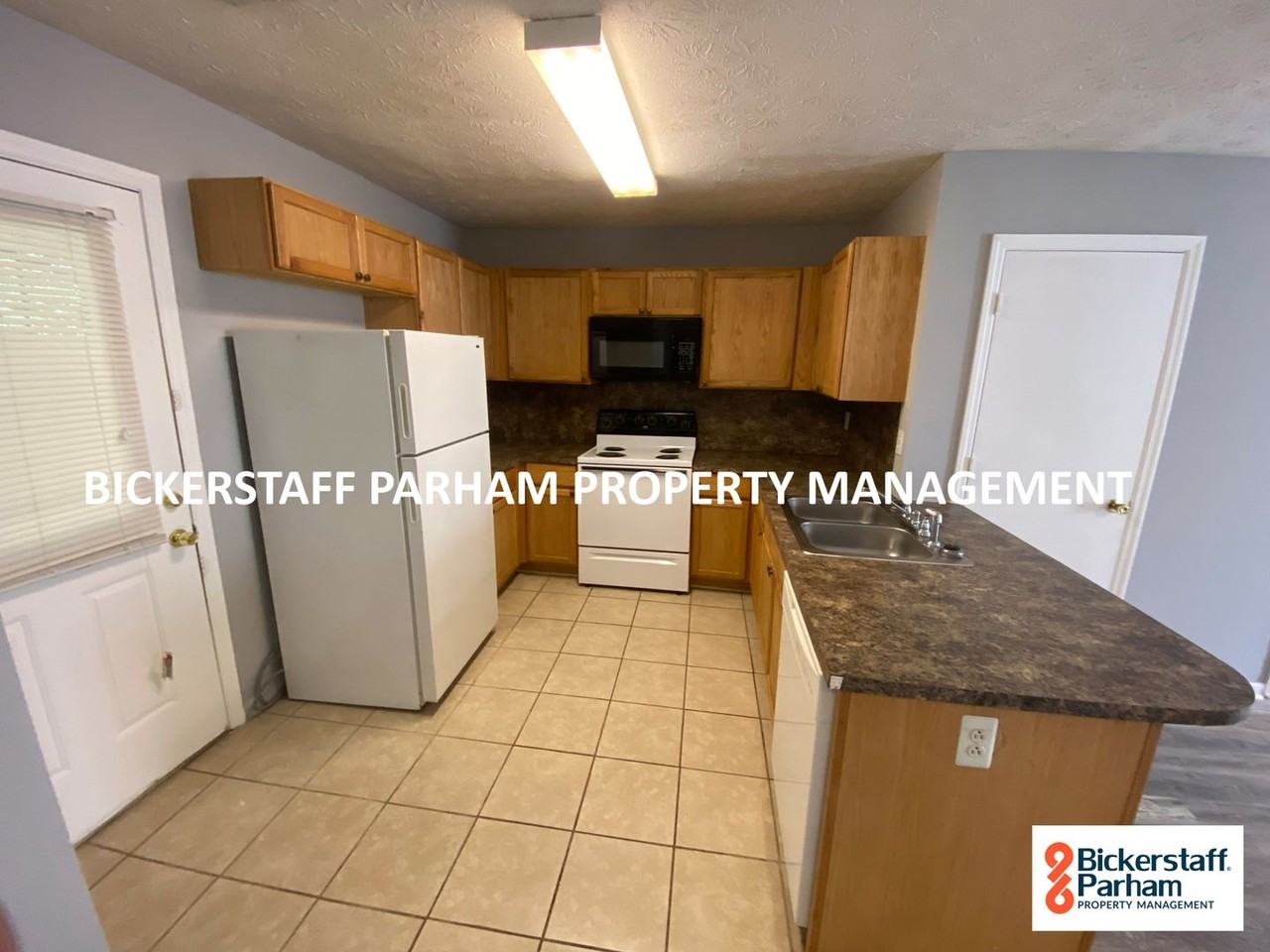 Crystal Court 5241 - Photo 3 of 10