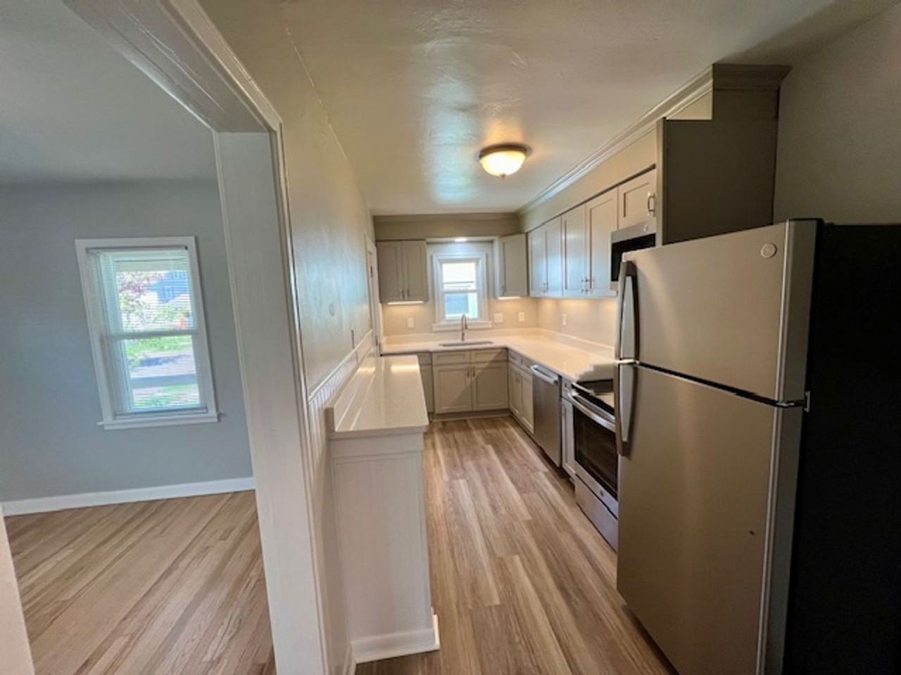 7 Curran ave - Photo 3 of 8