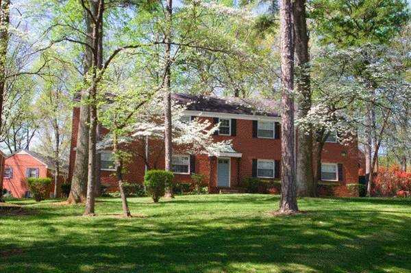Lindley Park Manor - Photo 6 of 25