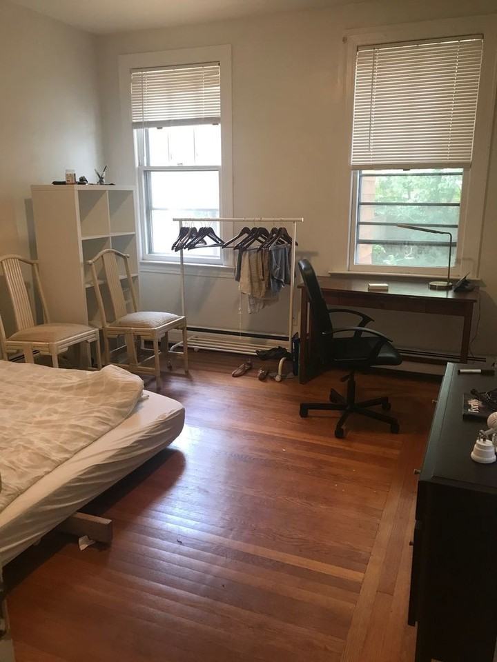 256 Bradley Street - Photo 2 of 33