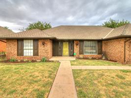 featured image of 7417 Nw 101st St