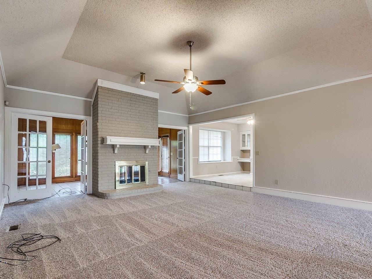 7417 Nw 101st St - Photo 7 of 27