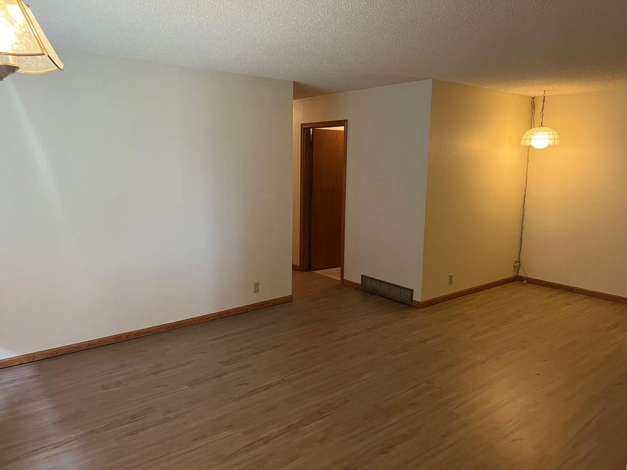 RMH (1206/1208 University Street; Pella) - Photo 2 of 6