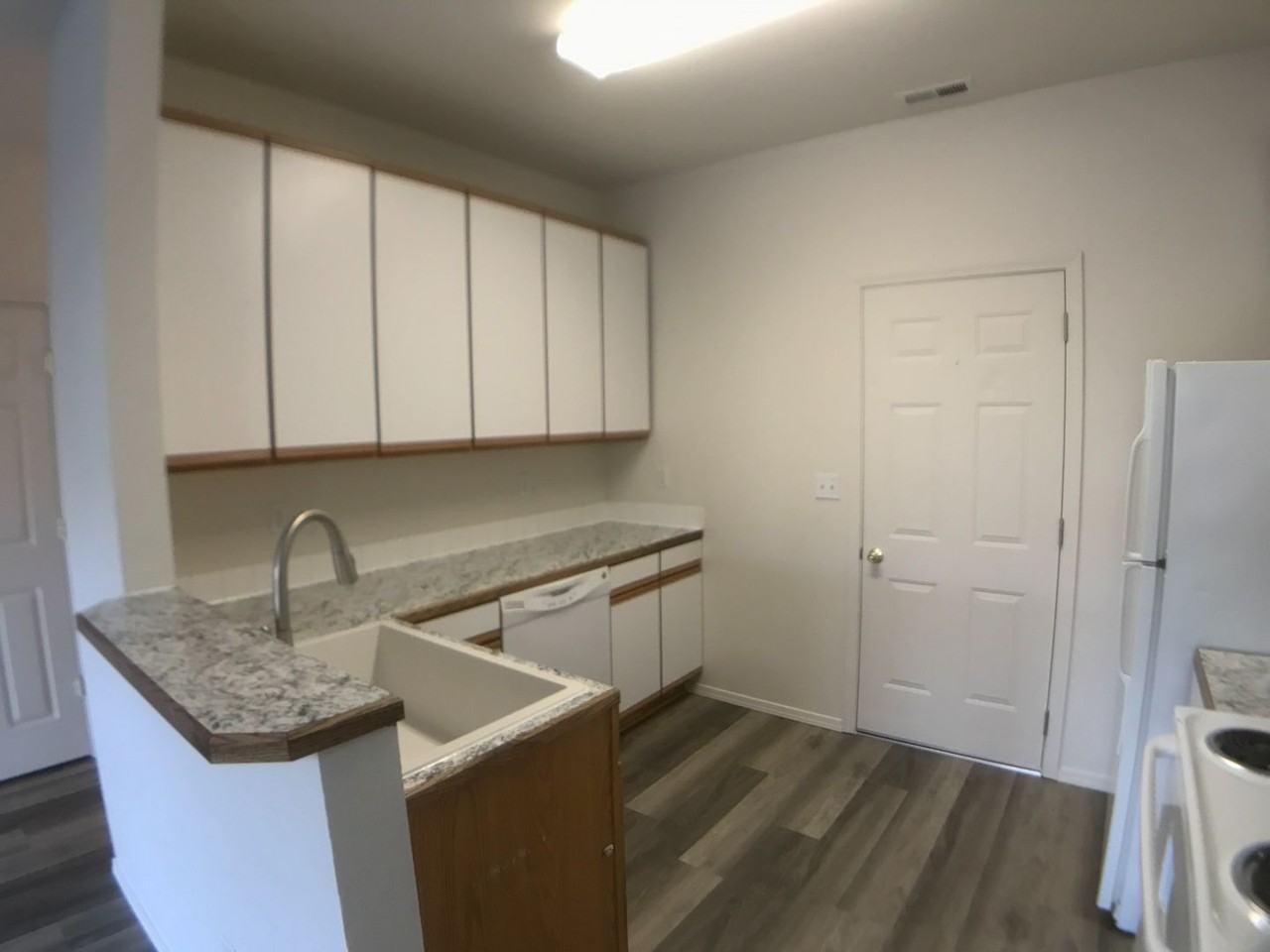 2002 Sw Canyon Dr #13 - Photo 5 of 21