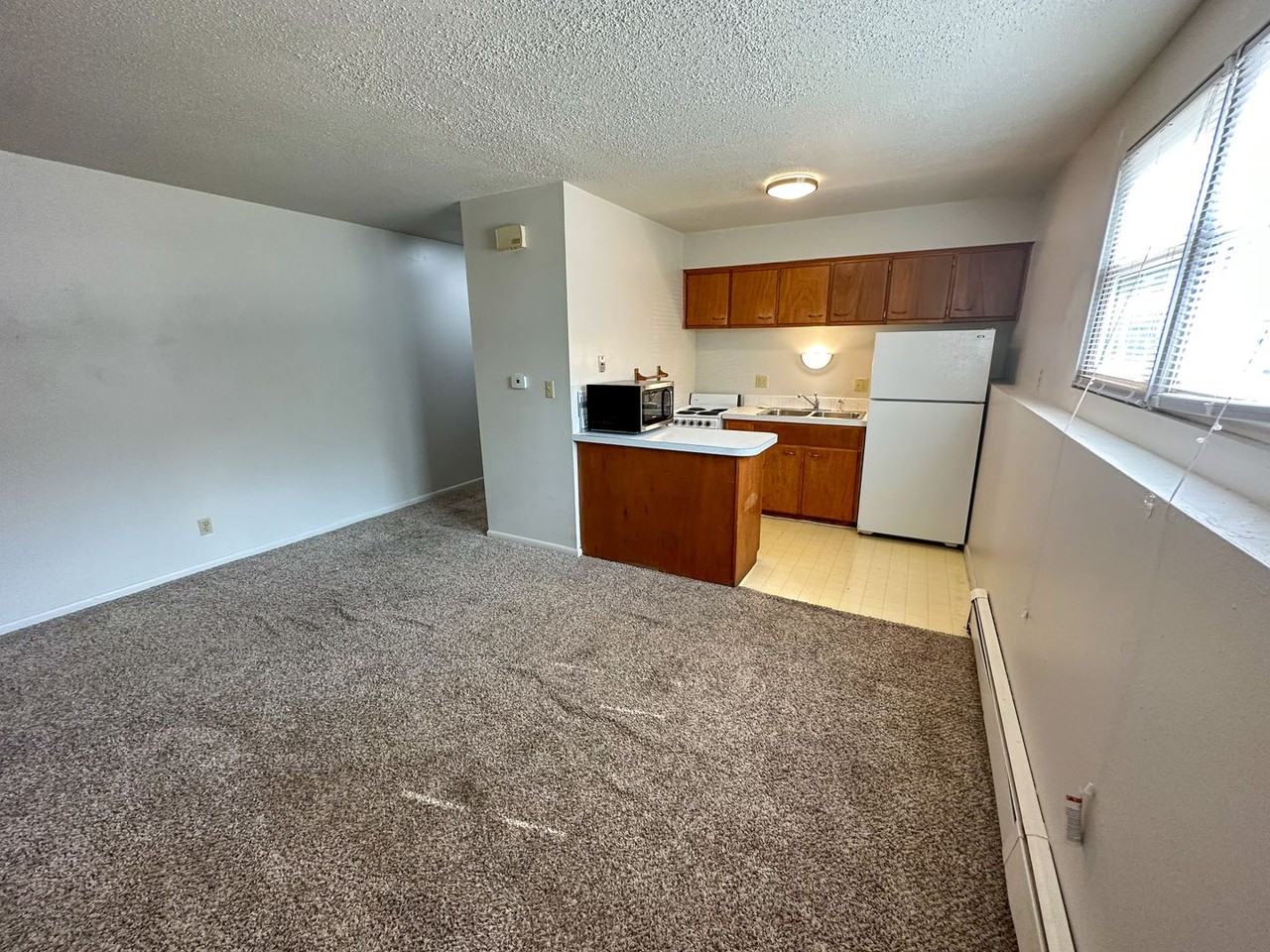 306 NW State Street - Photo 4 of 15