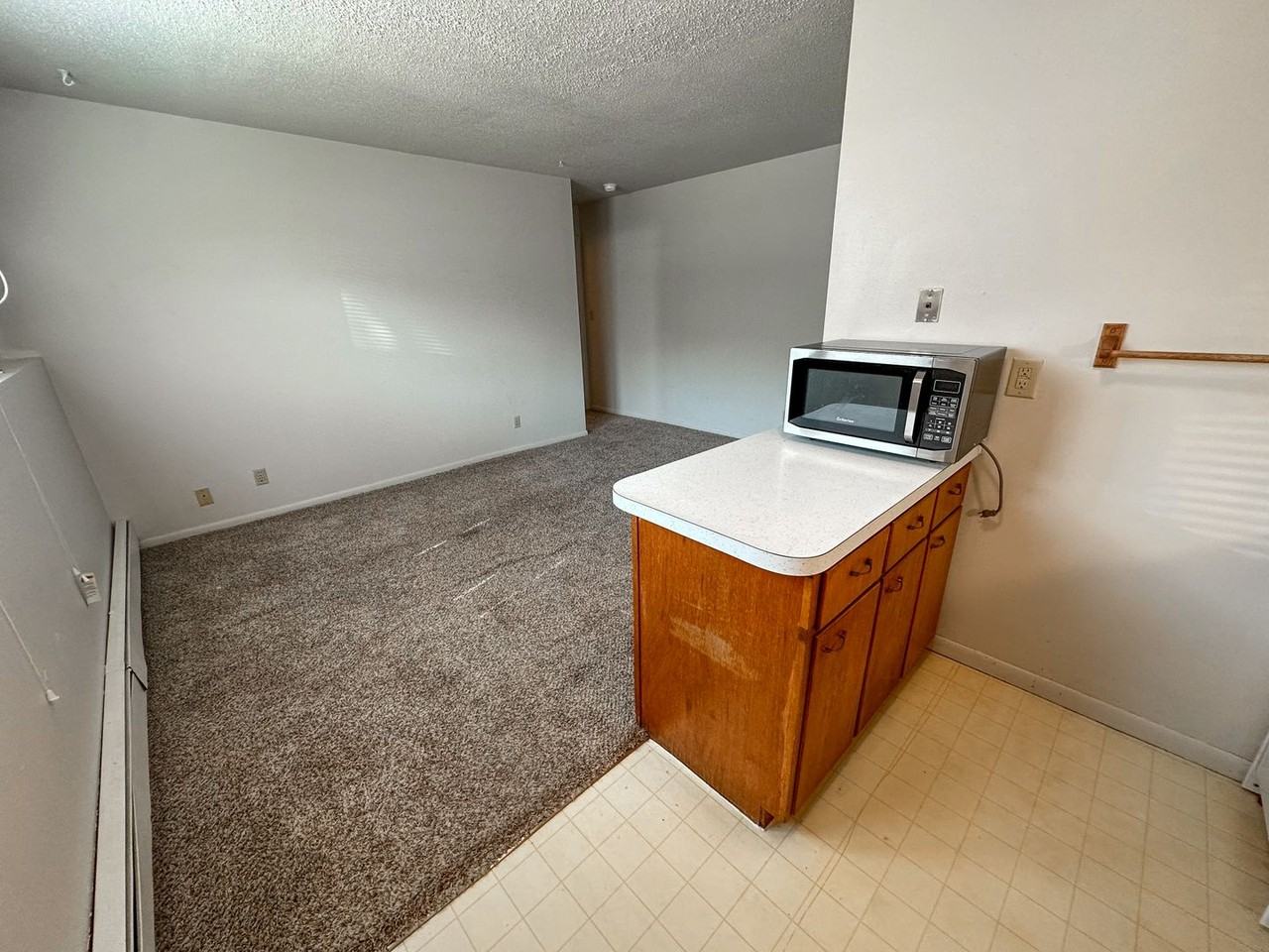 306 NW State Street - Photo 6 of 15