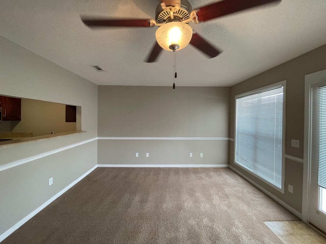 121 Concord Ave - Photo 6 of 27