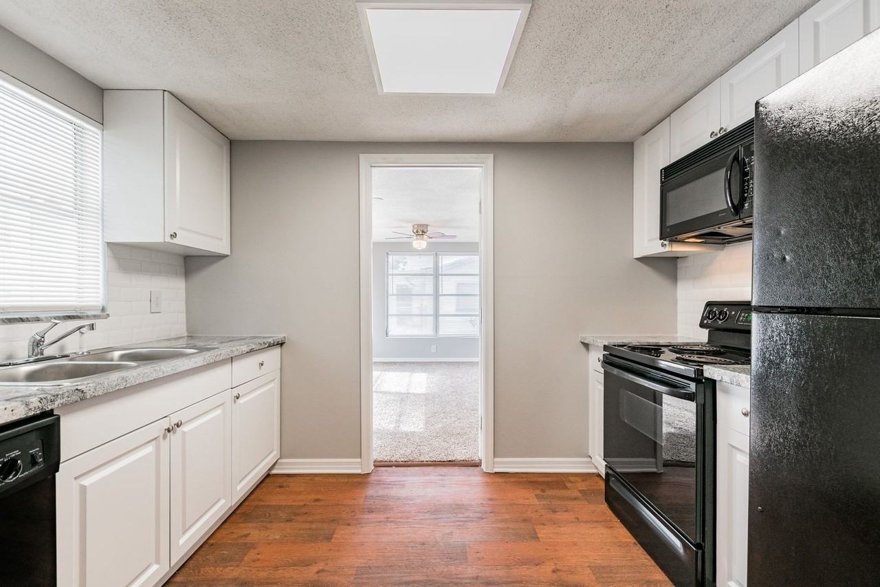 7830 Jasmine Blvd, Point, FL 34668 3 Bedroom House for 1,700