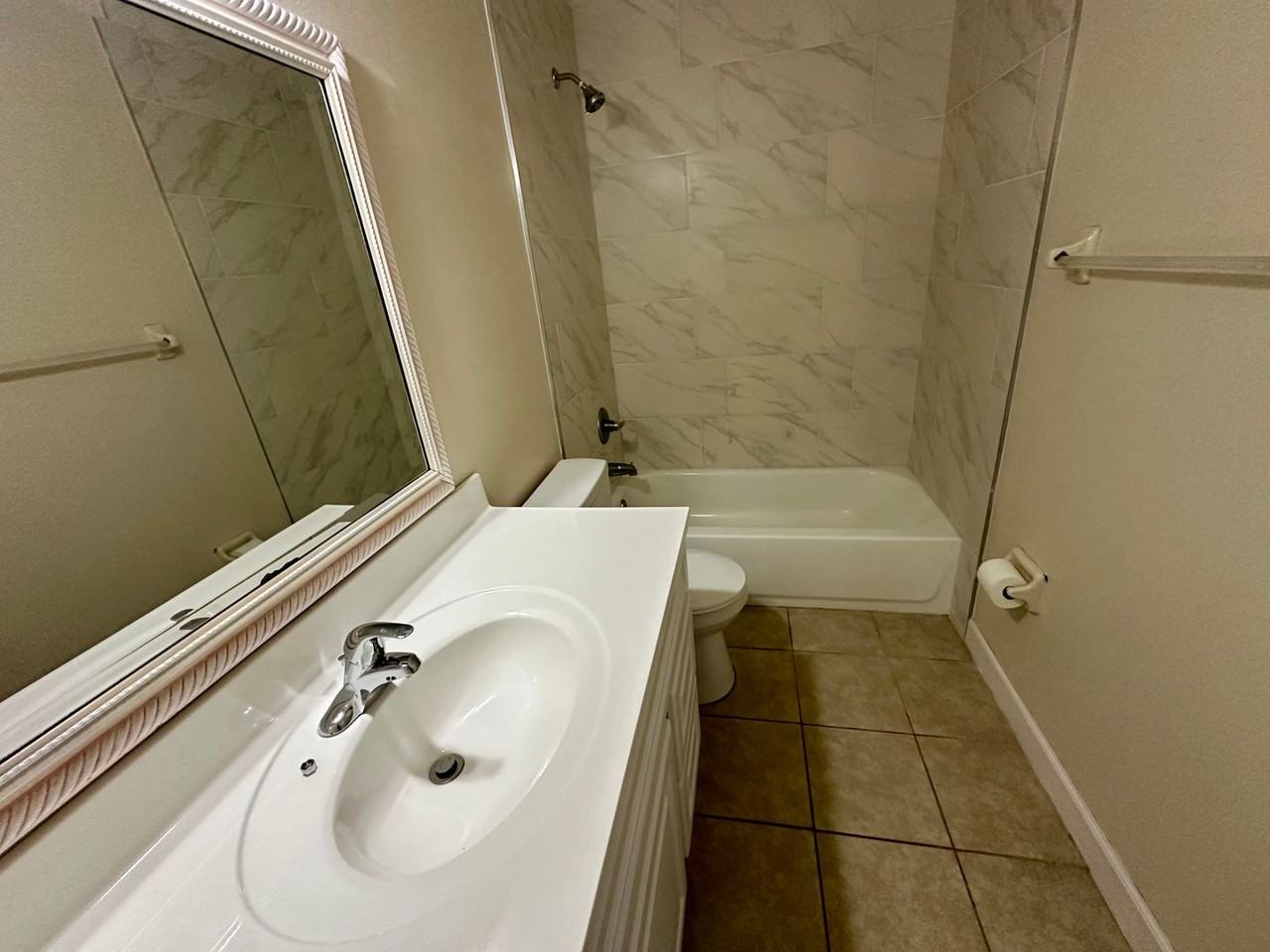 745 Tumblebrook Dr - Photo 5 of 16