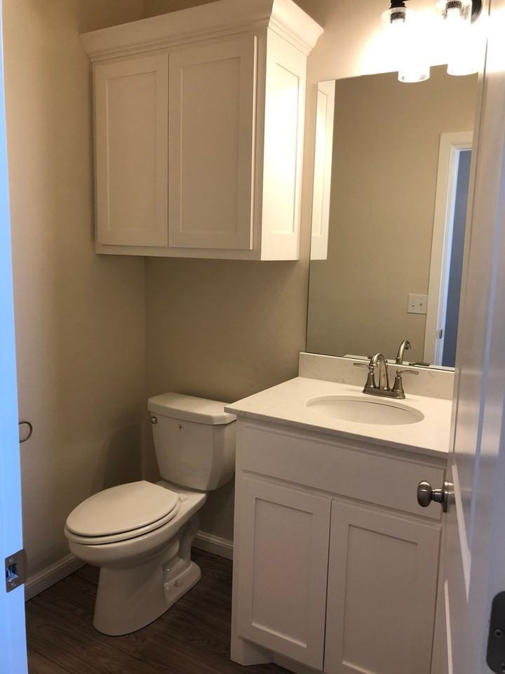 1517 Nw 14th St - Photo 3 of 8
