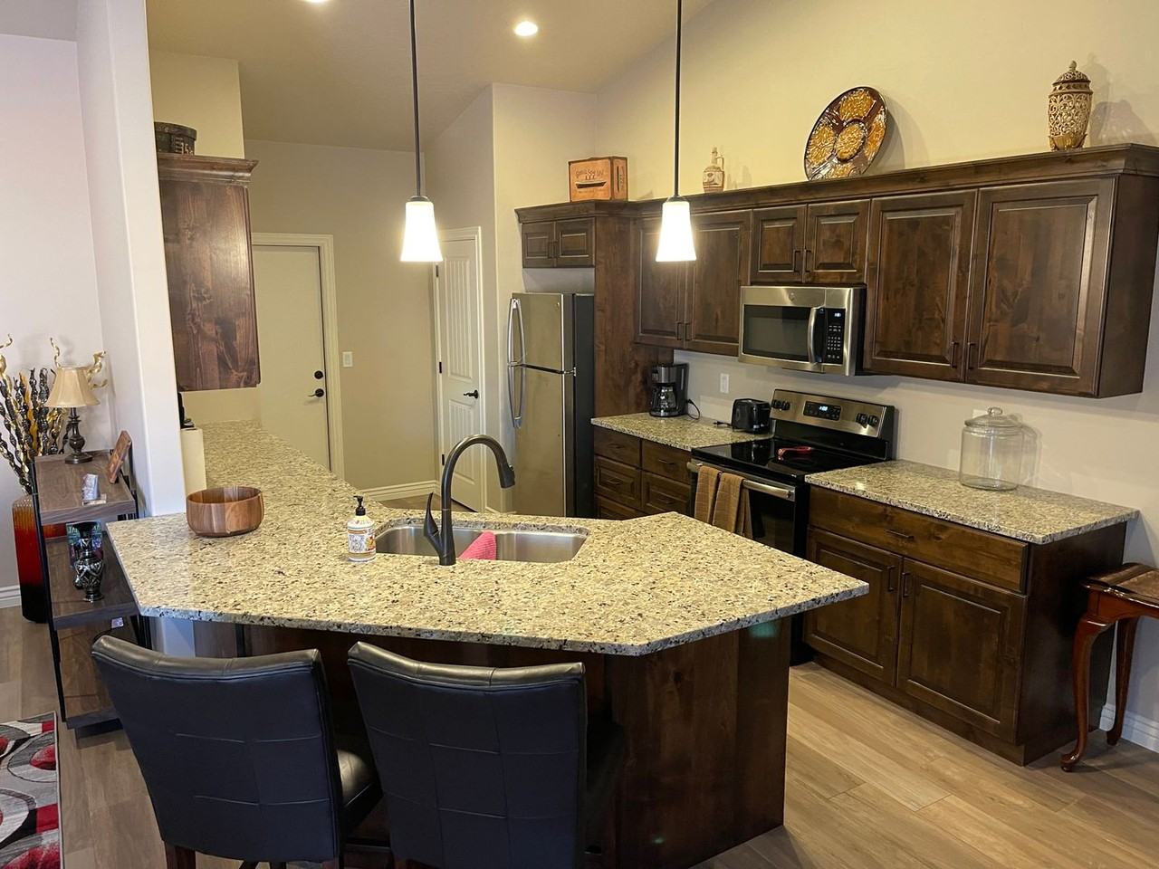 246 W 200 S - Photo 2 of 23