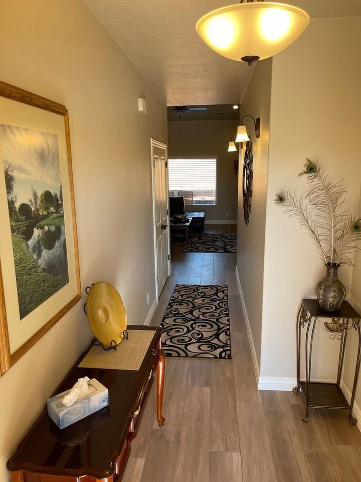 246 W 200 S - Photo 3 of 23