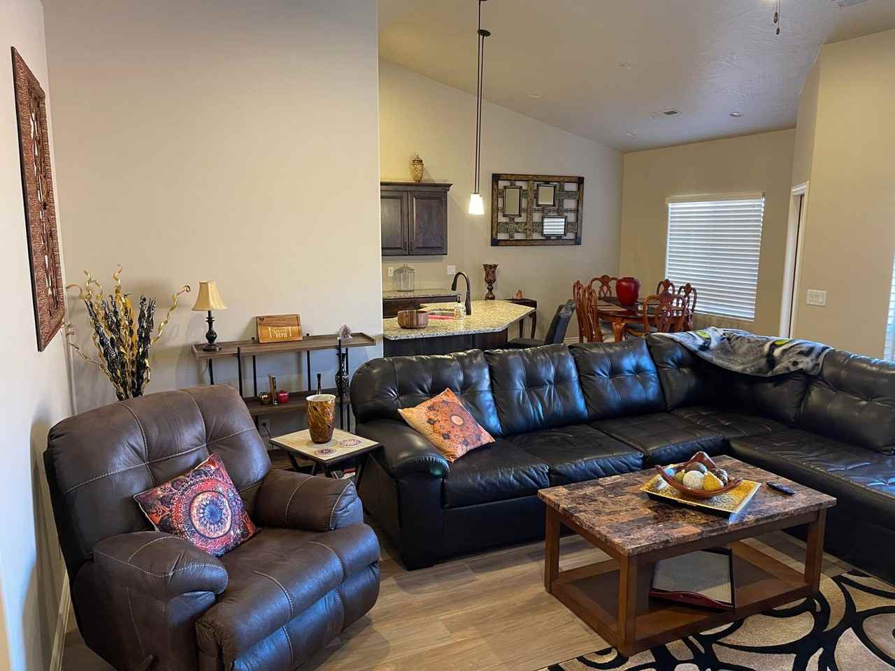 246 W 200 S - Photo 6 of 23