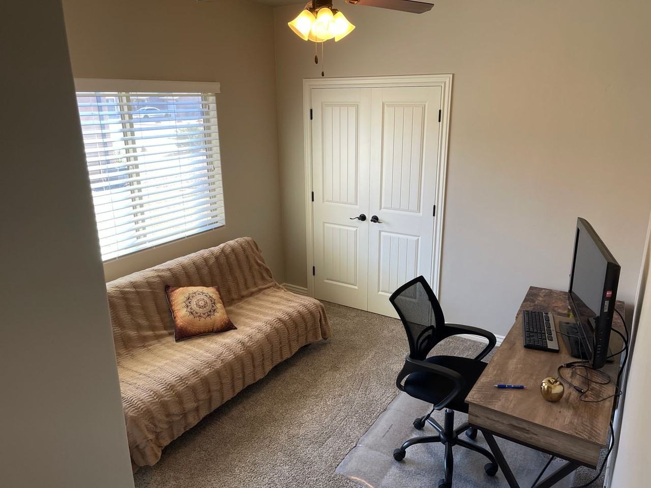 246 W 200 S - Photo 7 of 23