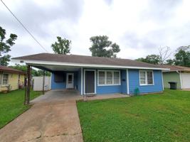 featured image of 4780 El Paso St