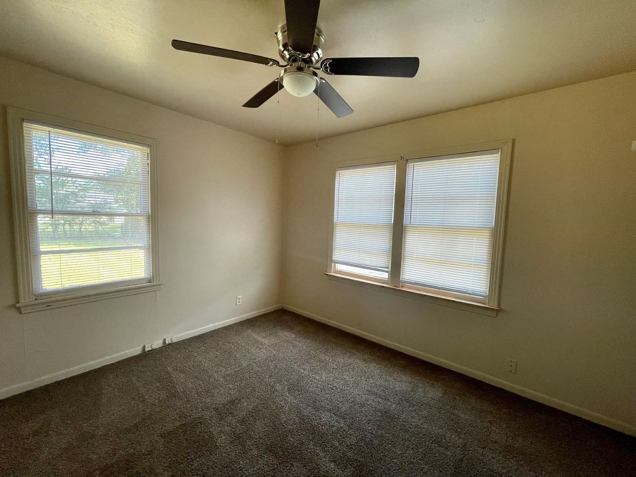 4780 El Paso St - Photo 5 of 9