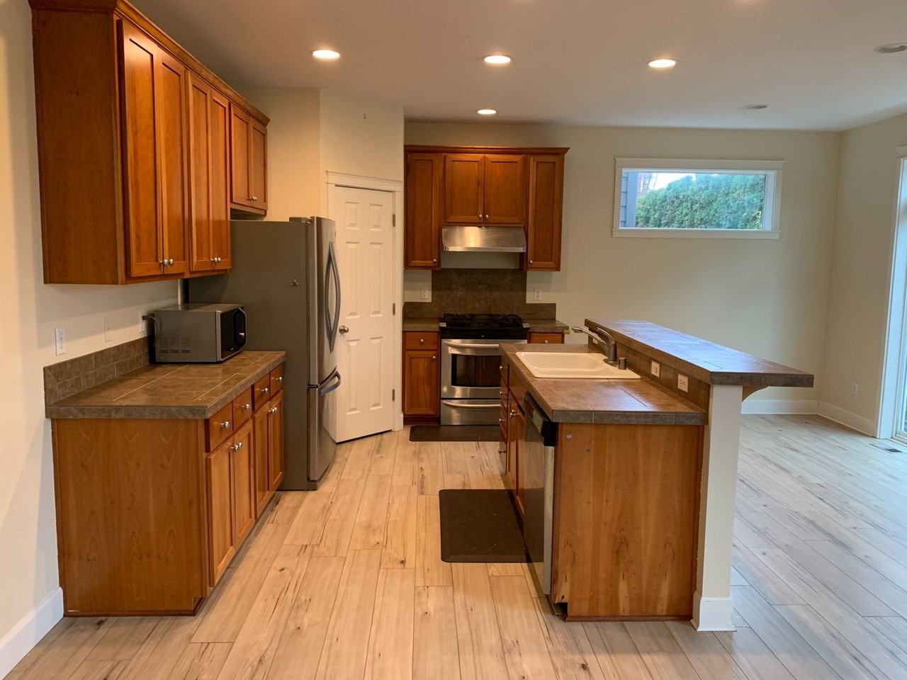 11603 Nw 27th Ct - Photo 6 of 28