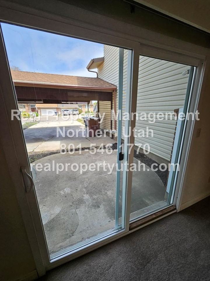 2793 W 5500 S - Photo 5 of 18