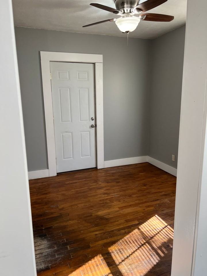 1720 North Fremont Avenue - Photo 4 of 7