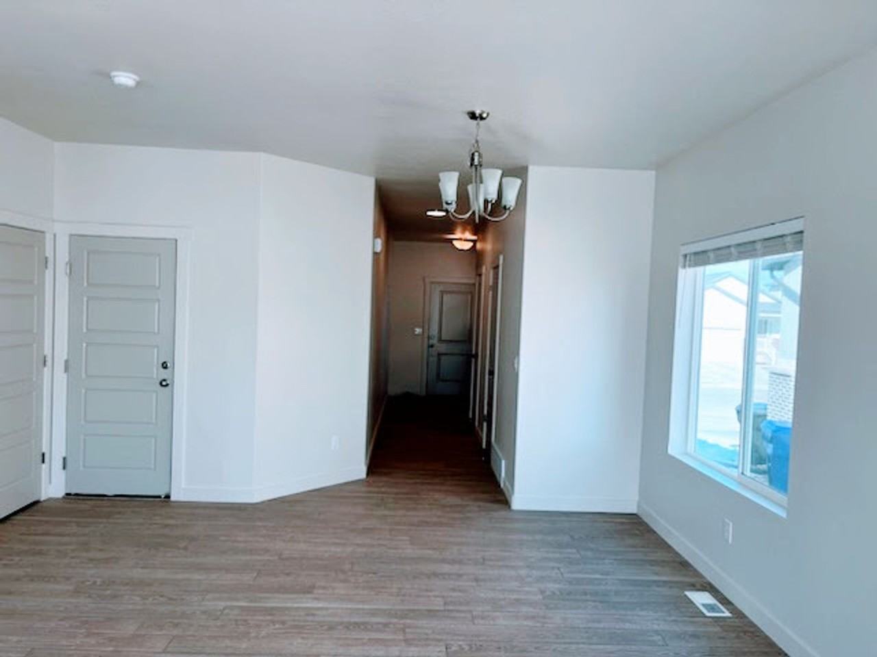 421 W Domain Ln - Photo 6 of 22