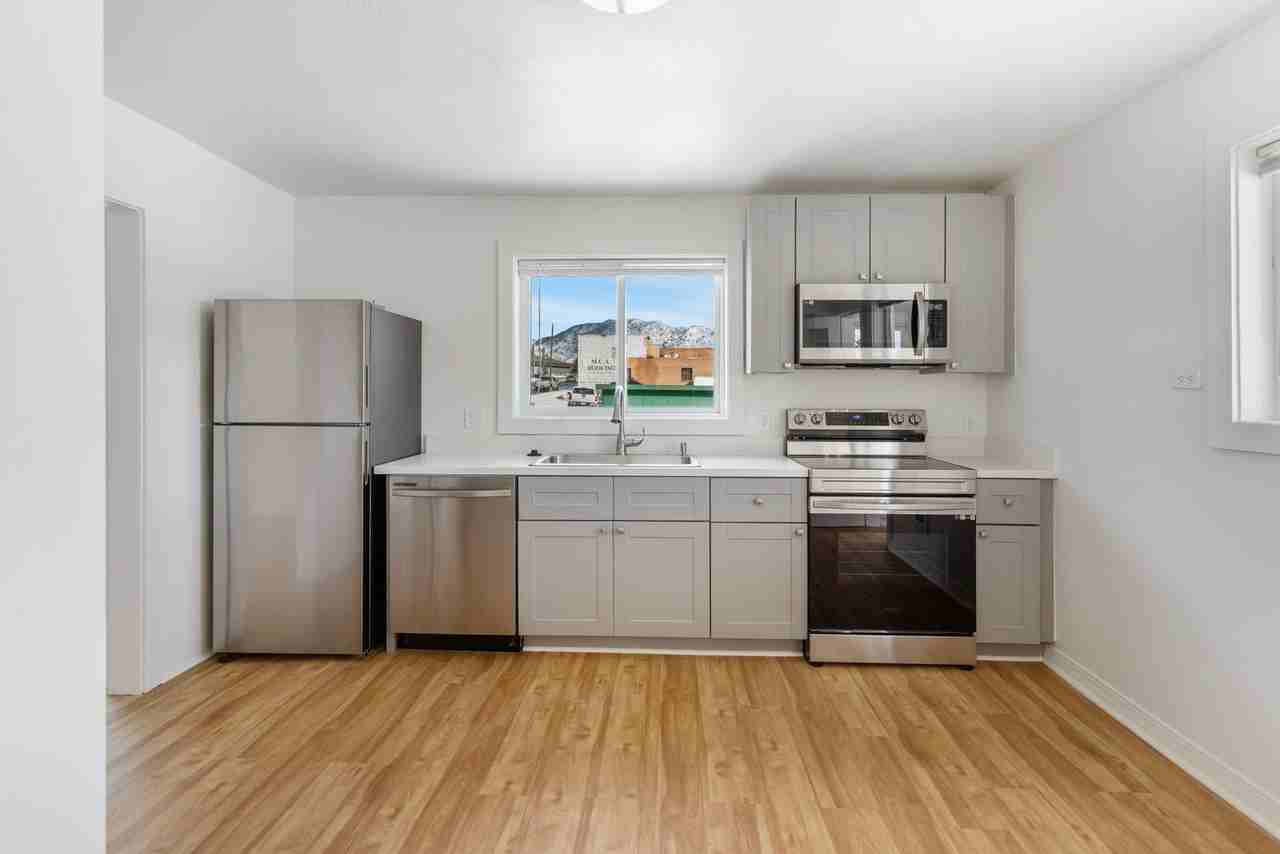 118 E Platinum St - Photo 2 of 9