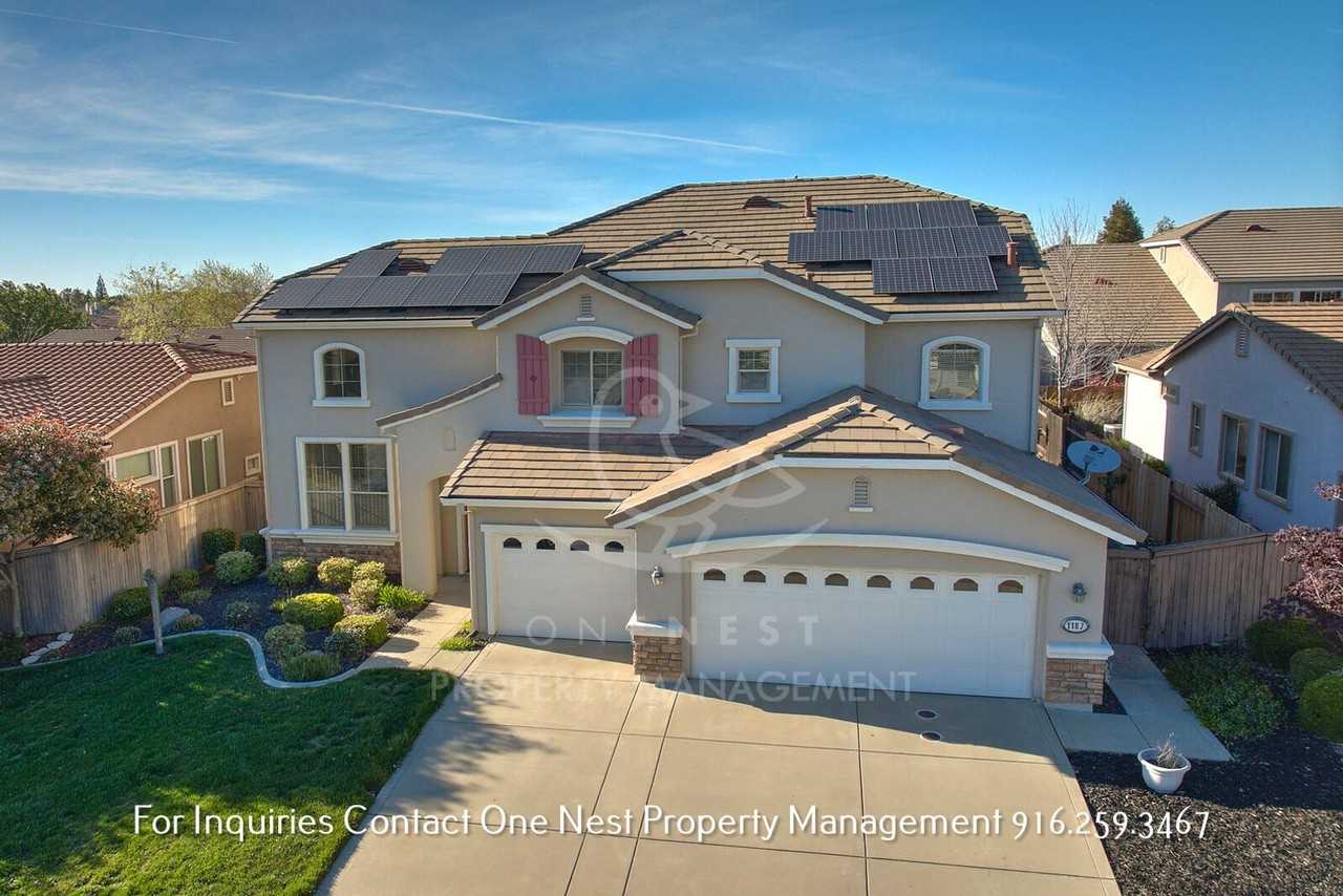 1187 Jorgenson Dr - Photo 3 of 38