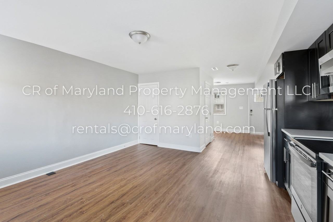 5023 Chalgrove Ave - Photo 3 of 16