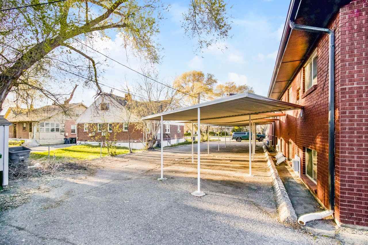 216 S 100 W - Photo 5 of 8