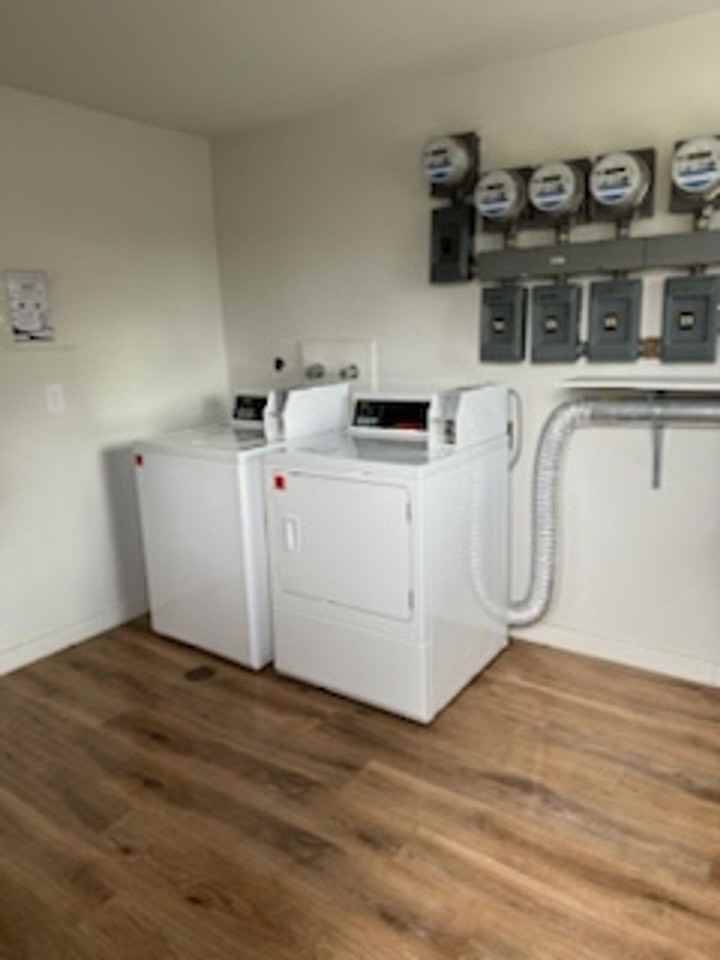 216 S 100 W - Photo 7 of 8