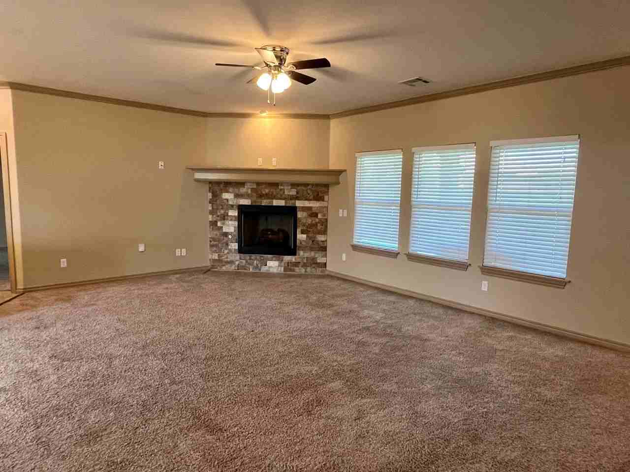 12601 Nw 6th St - Photo 3 of 20