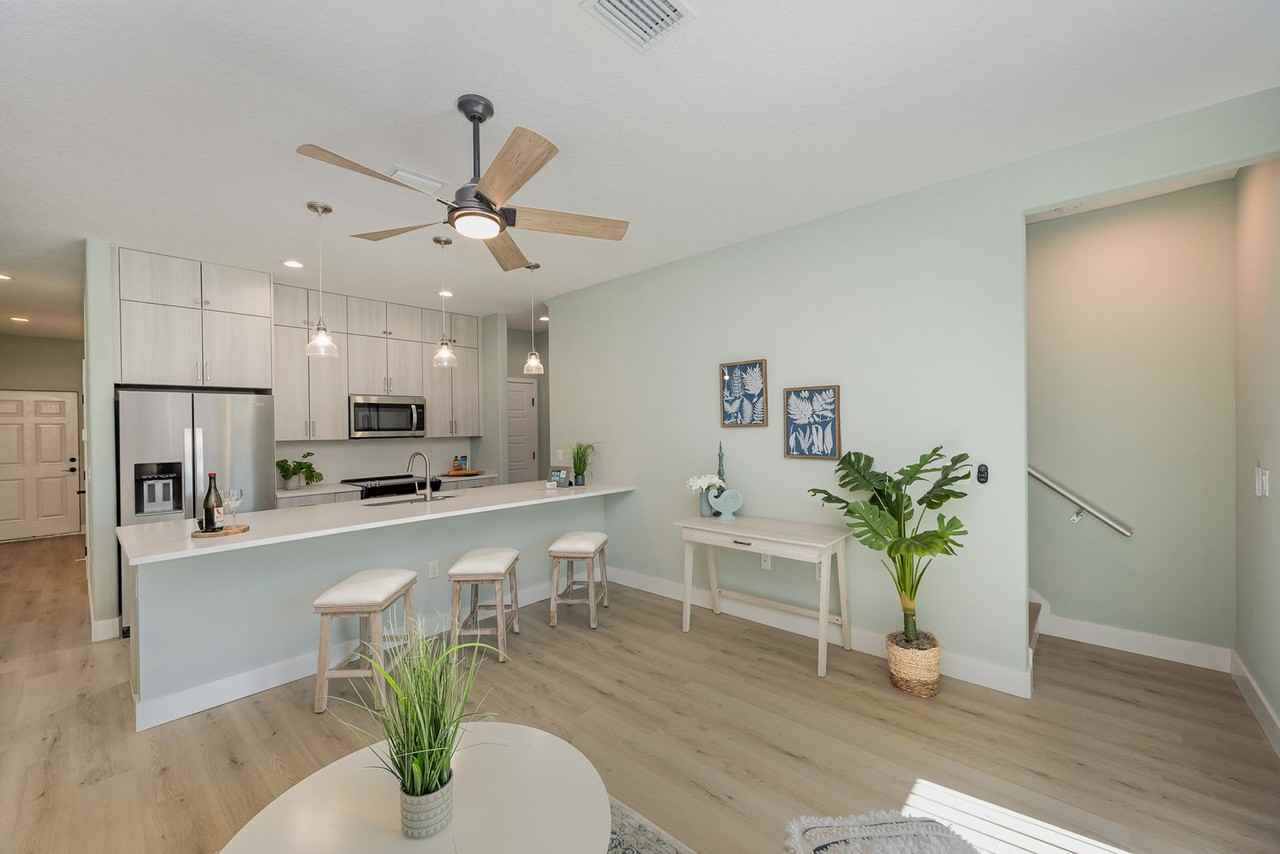 900 Paddleboard Ct - Photo 5 of 30