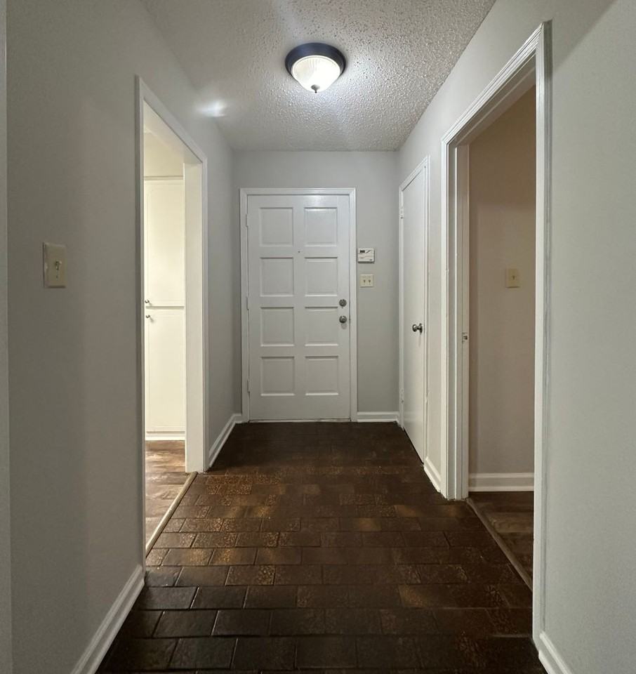 5718 Wares Ferry Road - Photo 6 of 20