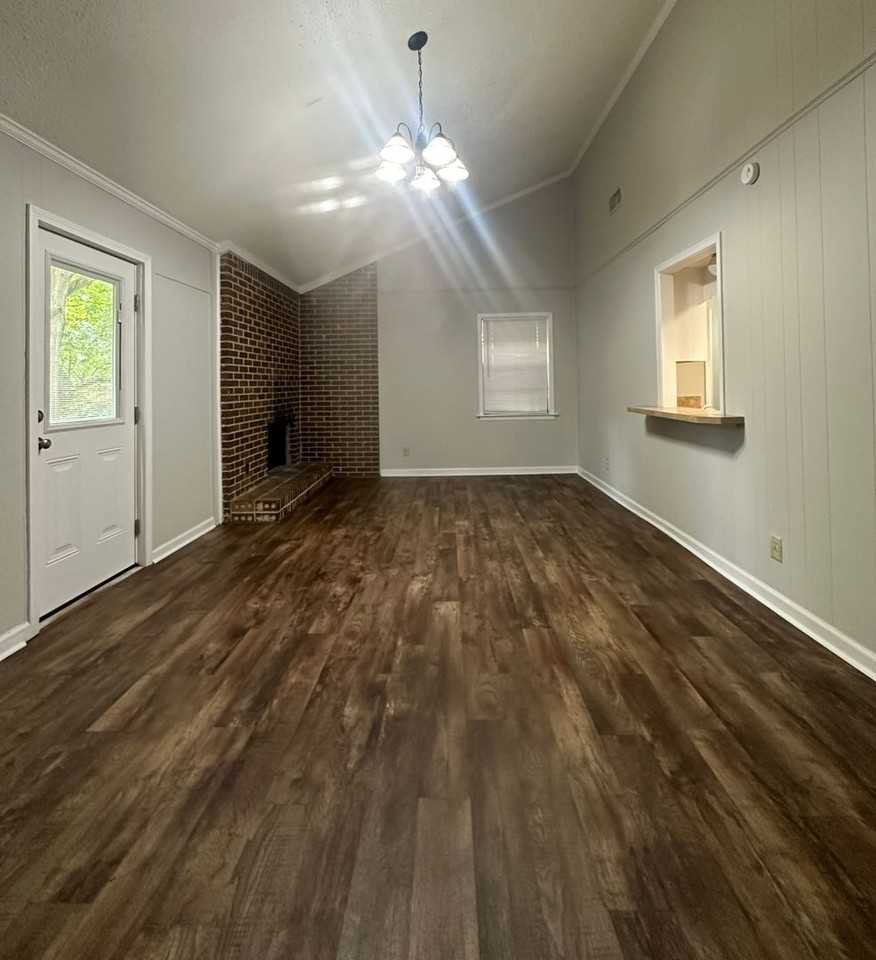 5718 Wares Ferry Road - Photo 7 of 20