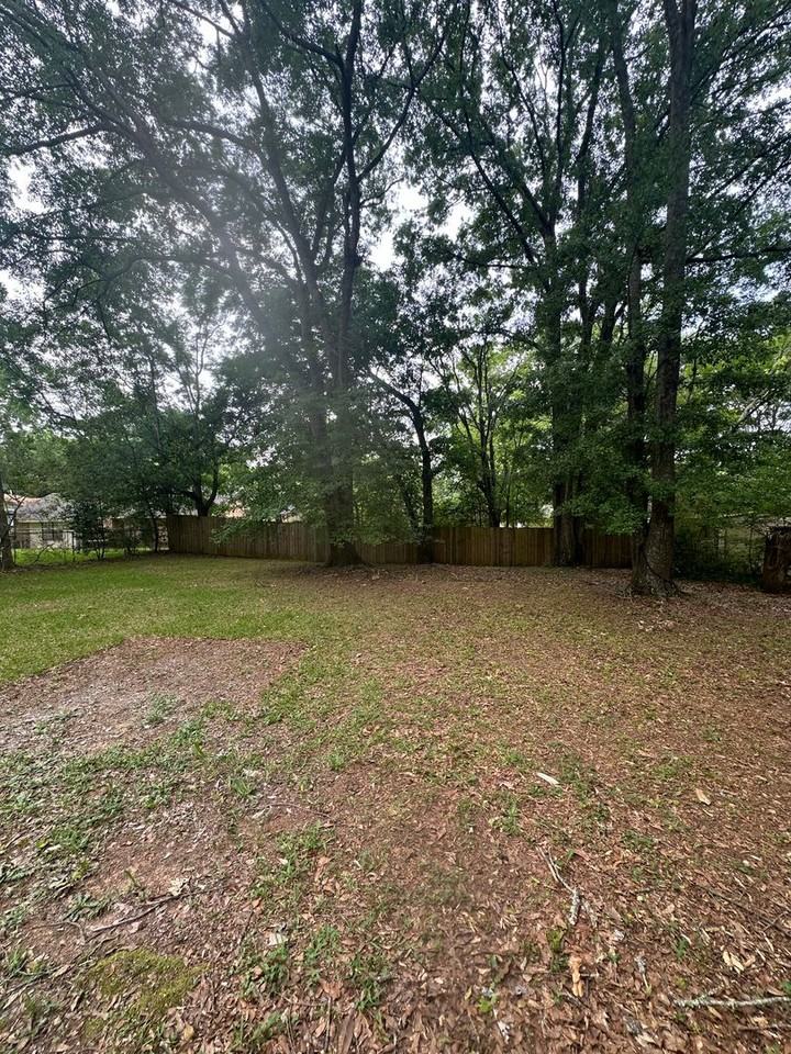 5718 Wares Ferry Road - Photo 3 of 20