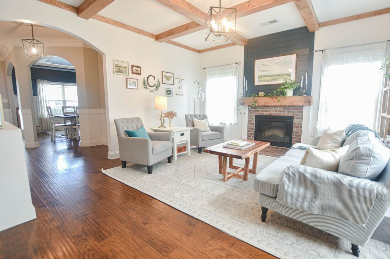 1296 Brigade Dr - Photo 4 of 18