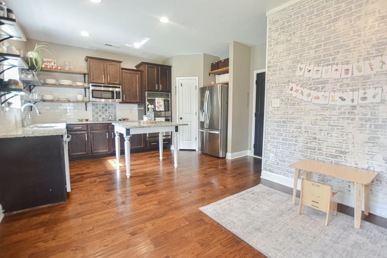 1296 Brigade Dr - Photo 6 of 18