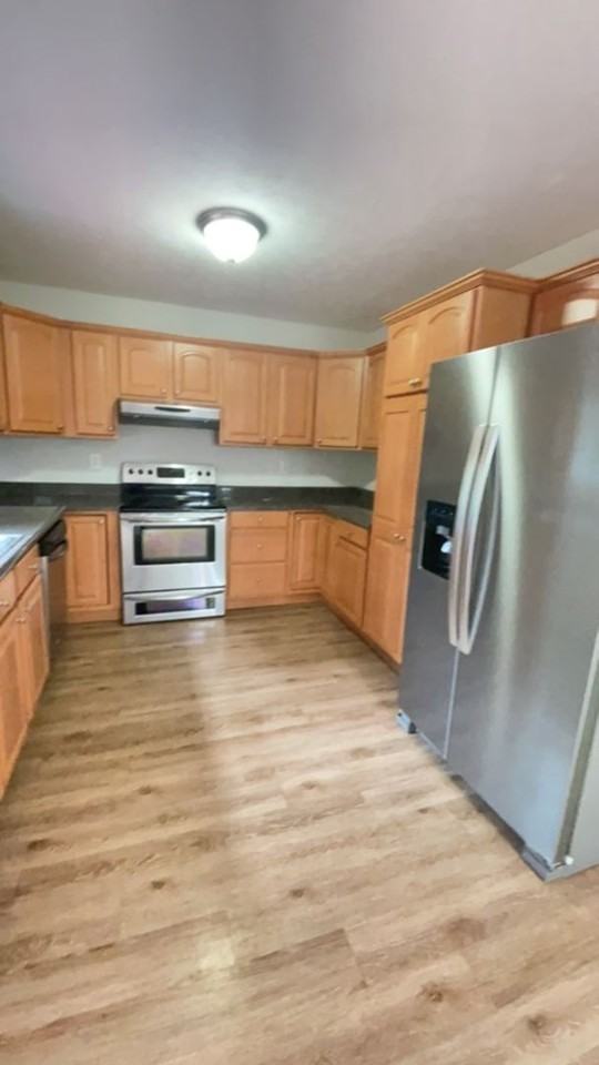 140 Bobolink Ln - Photo 5 of 23