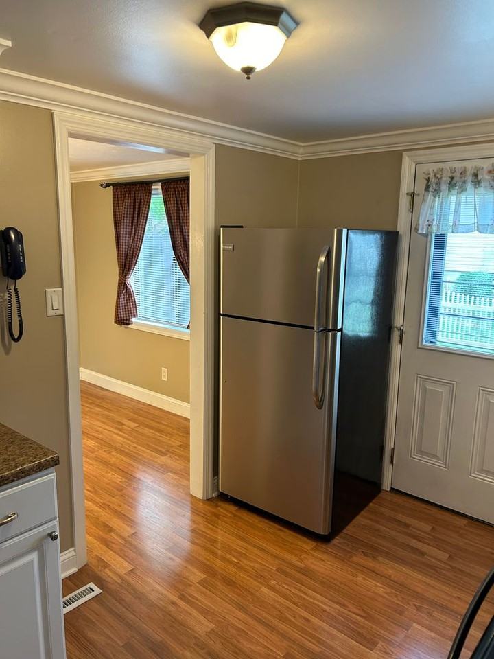 1670 Brodhead Rd - Photo 5 of 23