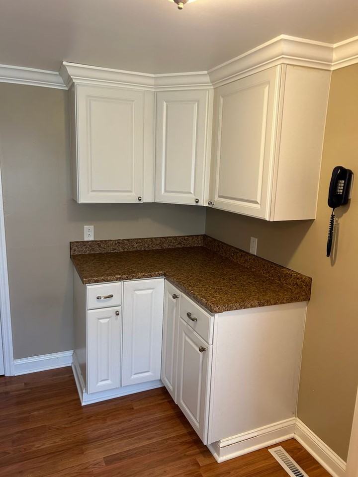 1670 Brodhead Rd - Photo 4 of 23