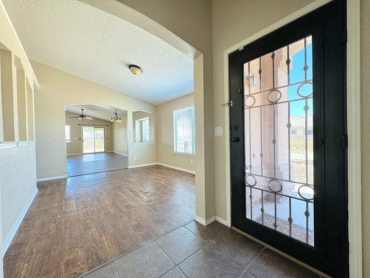 12981 Alfredo Apodaca - Photo 3 of 27