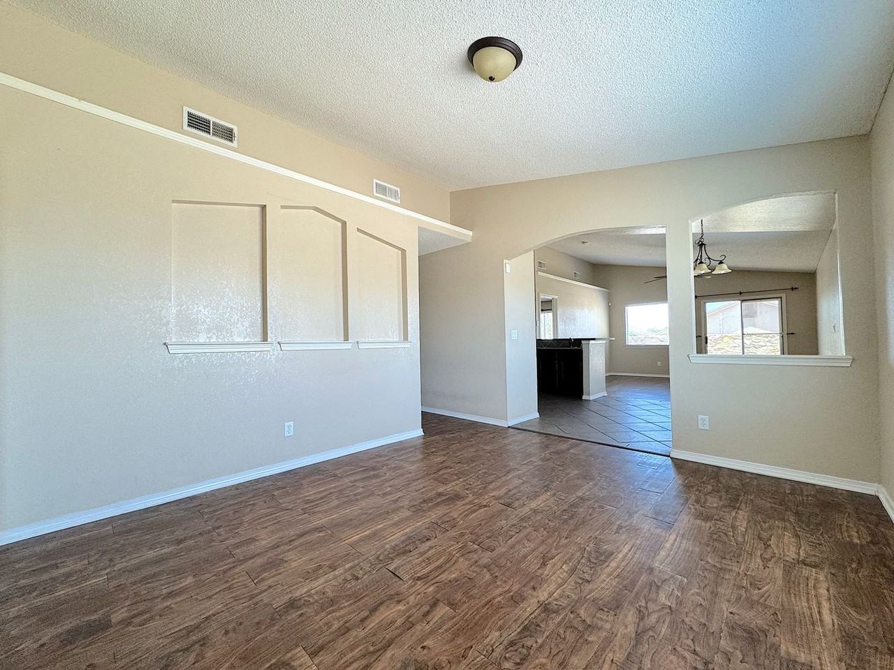12981 Alfredo Apodaca - Photo 4 of 27