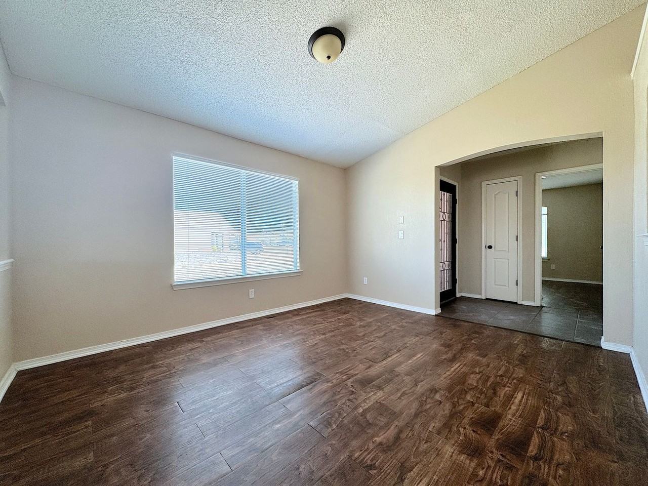 12981 Alfredo Apodaca - Photo 6 of 27